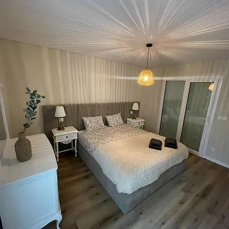 Esmeralda House Com Garagem Privada Apartment Braga
