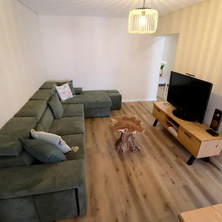 Esmeralda House Com Garagem Privada *