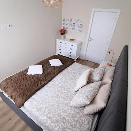 Esmeralda House Com Garagem Privada Apartmán