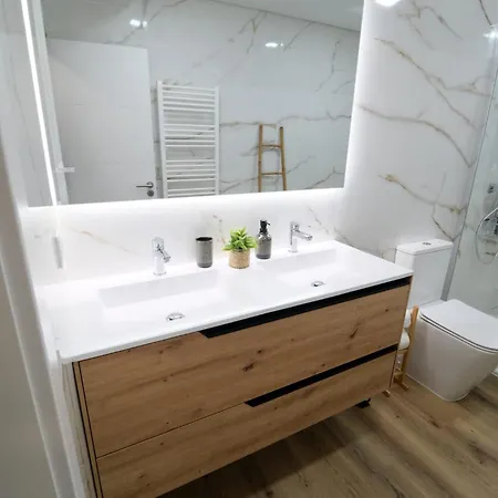 Apartment Esmeralda House Com Garagem Privada *