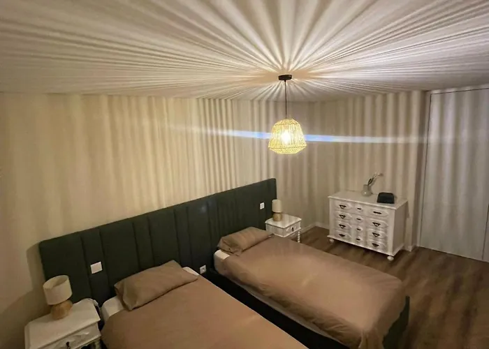 Esmeralda House Com Garagem Privada *